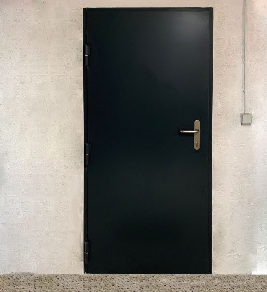 porte métallique thermique