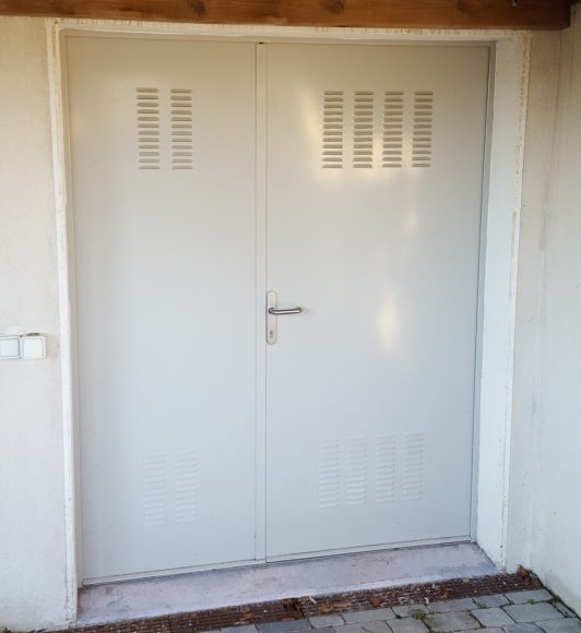 porte métallique