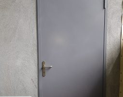 porte de service acier