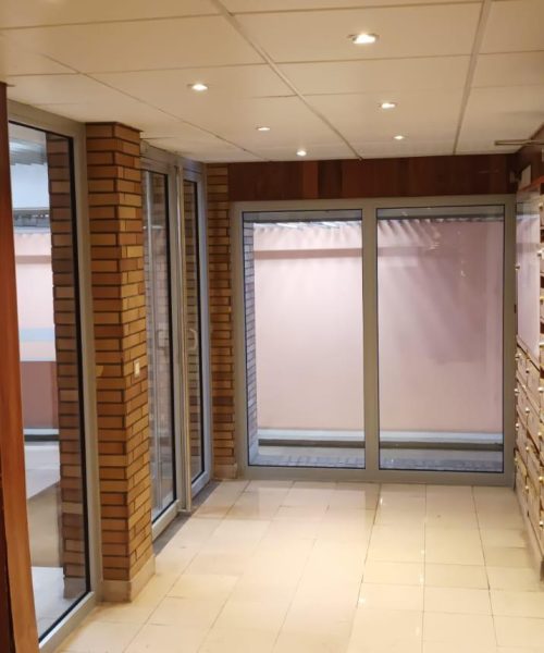 porte de hall d'entrée